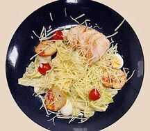 Салат Цезарь с курицей