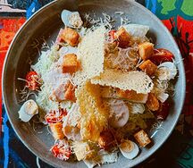 Салат Цезарь с курицей 