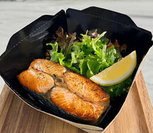 Стейк лосося запечённый 