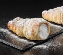 Трубочка слоеная