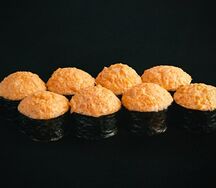 Острый ролл с креветкой