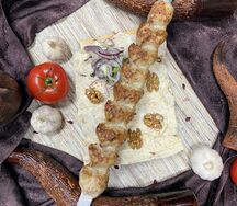 Люля-кебаб куриный с орехами