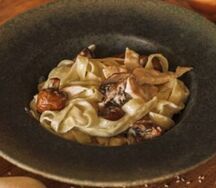 Паста альфредо с курицей и шампиньонами 