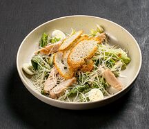 Цезарь с цыплёнком