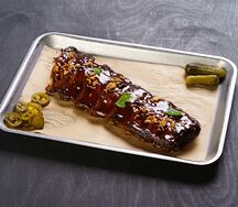 Копченые свиные ребра BBQ