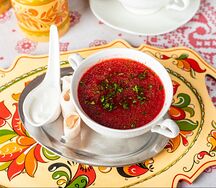 Борщ купеческий с салом