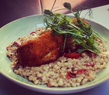 Ролл с курицей, сыром и пастой птитим