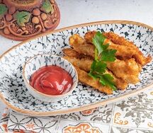 Куриные палочки в панировке