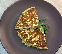 Омлет с помидорами