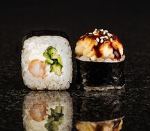 Запеченный с огурцом и креветкой темпура