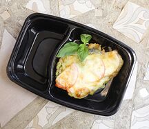 Баклажаны, запеченные с моцареллой и соусом песто