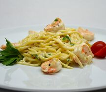 Спагетти с креветками 