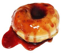 Пончик с клубникой