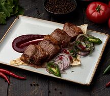 Шашлык из говяжьего стейка