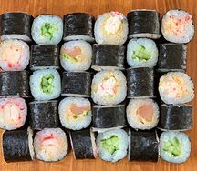 Сет класический, сливочный лосось, сливочный огурец, сливочный креветка, сливочный краб