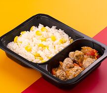 Мясные фрикадельки в томатном соусе с рисом