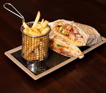 Шаурма в лаваше с курицей 