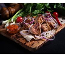 Шашлык из cвинoй шеи