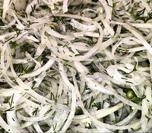 Лук маринованный
