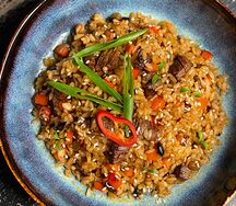 Жареный рис с говядиной