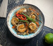 Соба с креветками в соусе Том ям