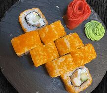 С тигровой креветкой и лососем