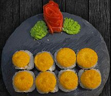 Запечённый ролл с тигровой креветкой