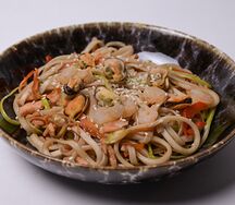 Лапша удон с морепродуктами