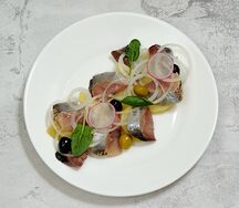 Сельдь слабой соли с картофелем