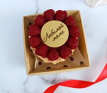 Бенто-торт Наполеон с малиновым венком (жевательный мармелад) Любимой мамочке