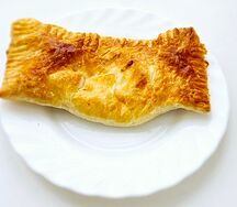 Слойка с творогом