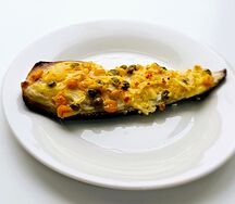 Скумбрия под овощами