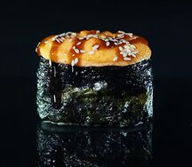 Запеченные суши с курицей