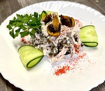 Салат Каприз
