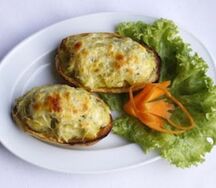 Картофель шапочками в мундире