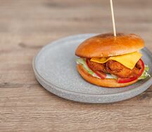 Бургер с цыплёнком