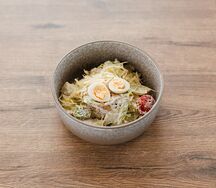 Цезарь с цыплёнком