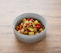 Индейка в тайском соусе с овощами