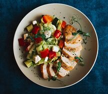 Куриное филе с овощами