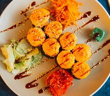 Запеченный ролл с крабом