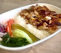 Азербайджанский Донер на плове из курицы 