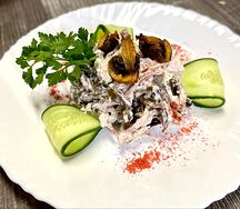 Салат Каприз