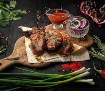 Шашлык из свиной лопатки 