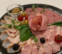 Ассорти мясное
