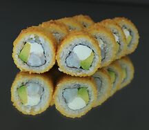 Жареный ролл с креветкой
