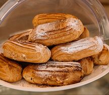 Заварное пирожное с белковым кремом