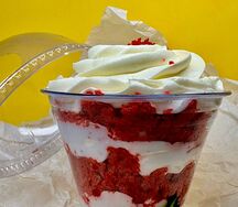 Десерт красный бархат