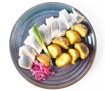 Сельдь с картофелем