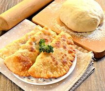 Чебурек Изумительный с сыром моцарелла 