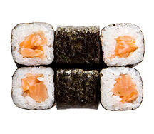 Классический ролл с лососем